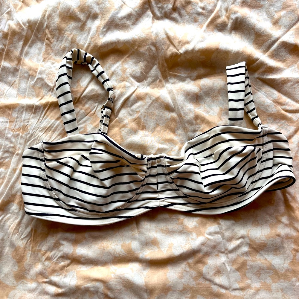 Monday Swimwear Clovelly Top in M